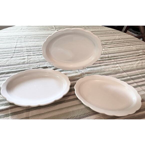 Set of 3 VTG Buffalo China 9 3/4 Scallop Edge Plates Serving Platters - Picture 1 of 7